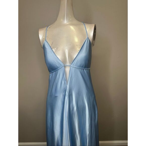 Michael Costello x REVOLVE Willow Gown in Baby Blue Size Small $299 - Picture 5 of 9
